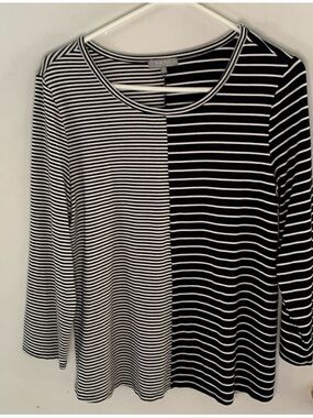 Habitat black and white striped long sleeve knit shirt Size Medium
